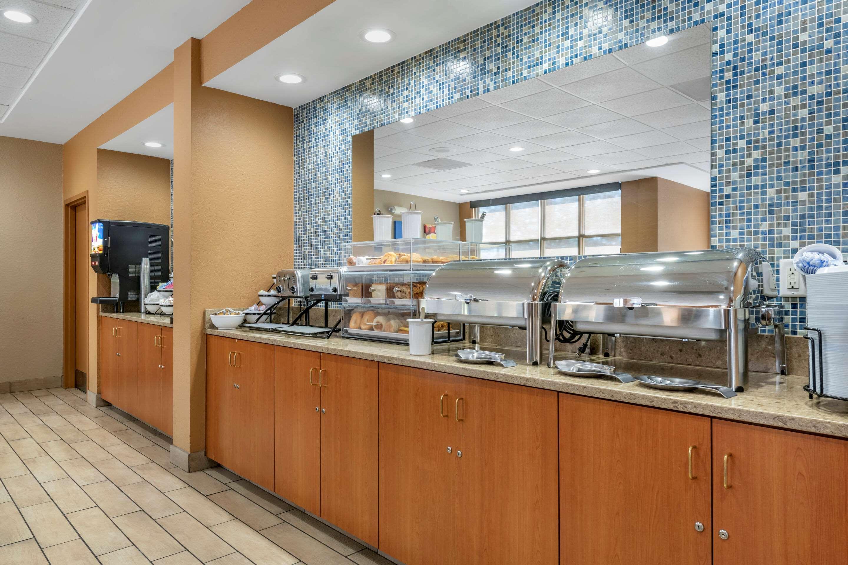 Comfort Inn & Suites Orlando North Sanford Luaran gambar